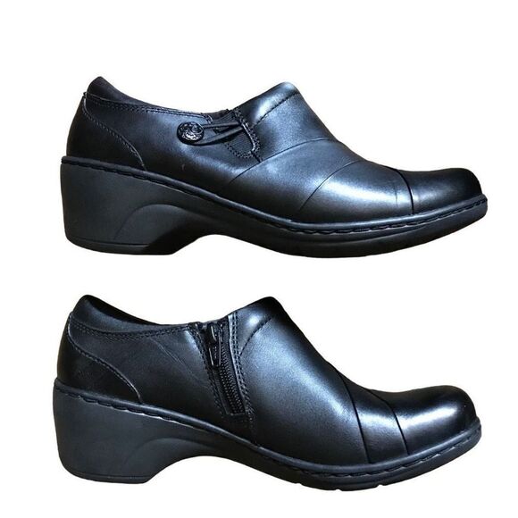 Clarks Collection women’s Size 7.5 side zip leather button Ultimate comfort New - Picture 1 of 6